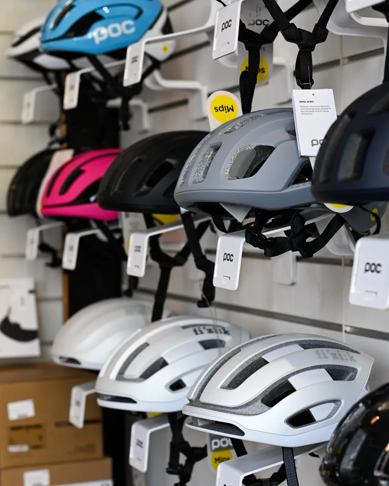 Helmwand bei Tri Shop Saar in Saarbrücken